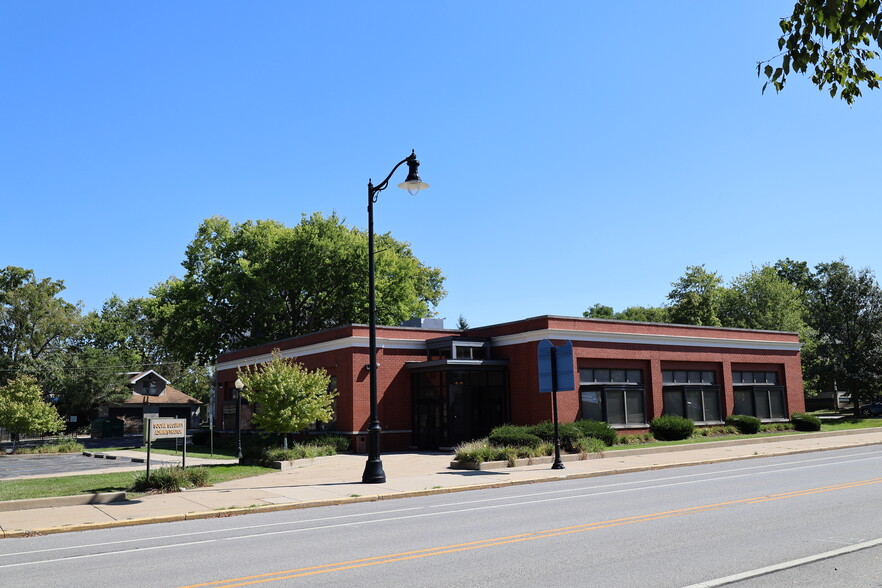 Primary Photo Of 636 Pine St, Michigan City Office For Sale