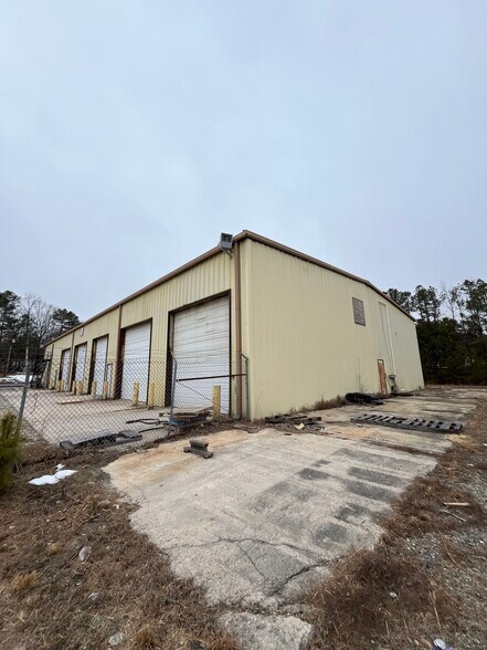 More Photos Of 2103 Pine Forest Dr, Colonial Heights Unknown For Sale