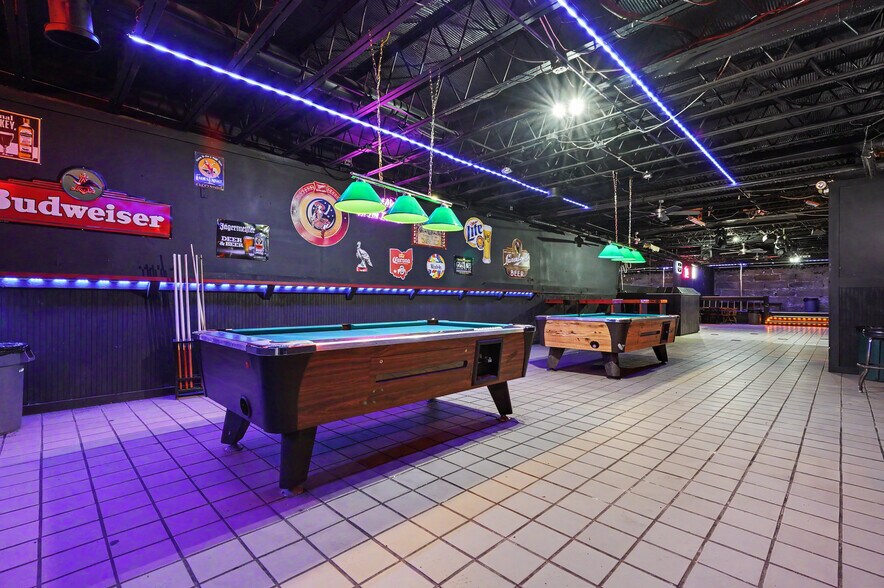 More Photos Of 244 N Water St, Kent Bar For Sale
