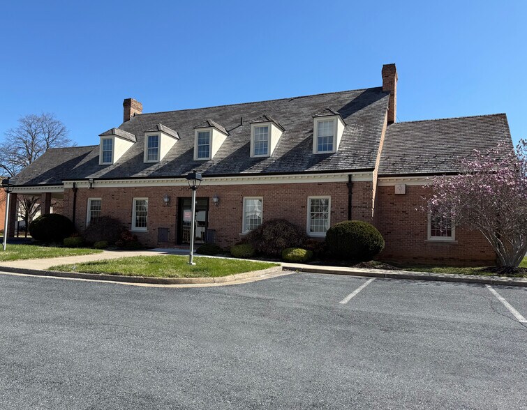 Primary Photo Of 205 N Central Ave, Staunton Bank For Sale