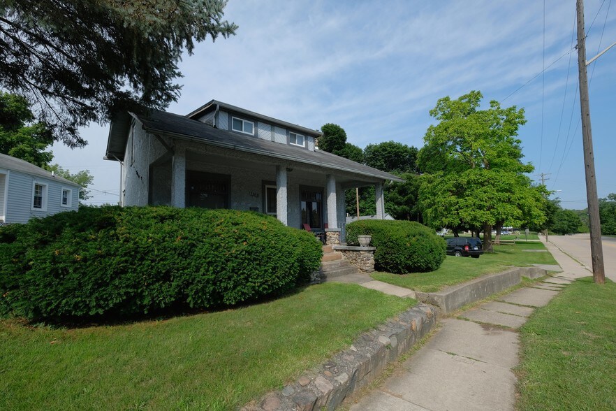 More Photos Of 1100 Starkweather St, Plymouth Freestanding For Lease