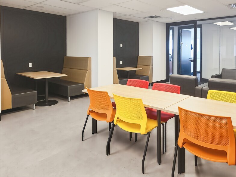 More Photos Of 774 Main St, Moncton Coworking Space