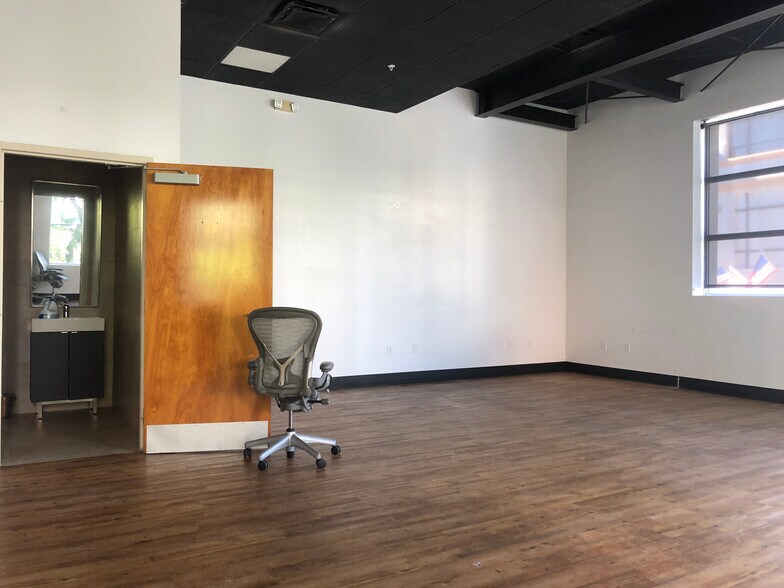 More Photos Of 225 Clematis St, West Palm Beach Loft Creative Space For Lease