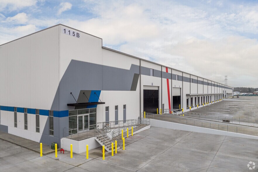 More Photos Of 115 Parkway Dr, Rincon Unknown For Lease