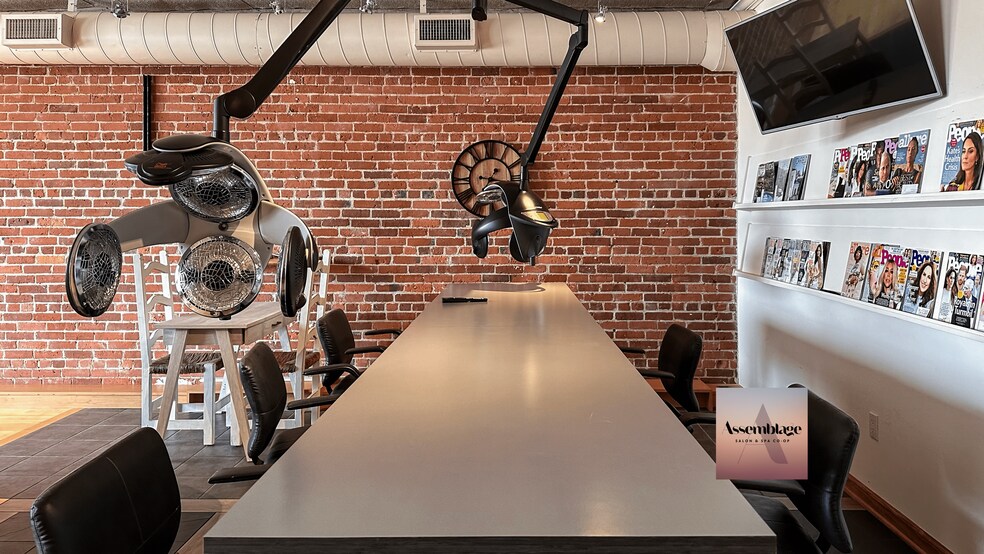 More Photos Of 23 Franklin St, Torrington Storefront Retail Office For Lease