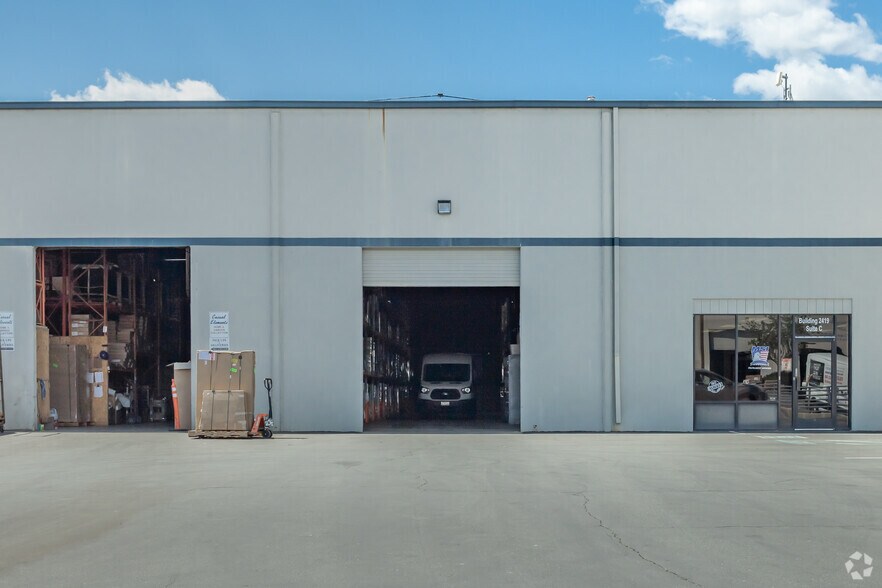 More Photos Of 2419 Mercantile Dr, Rancho Cordova Warehouse For Lease