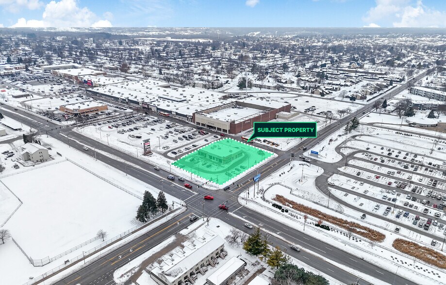 More Photos Of 2925 Grand Ave, Ames Storefront For Lease