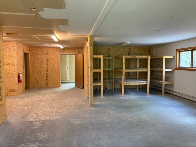 More Photos Of 5289 Rice Lake Rd, Duluth Freestanding For Sale