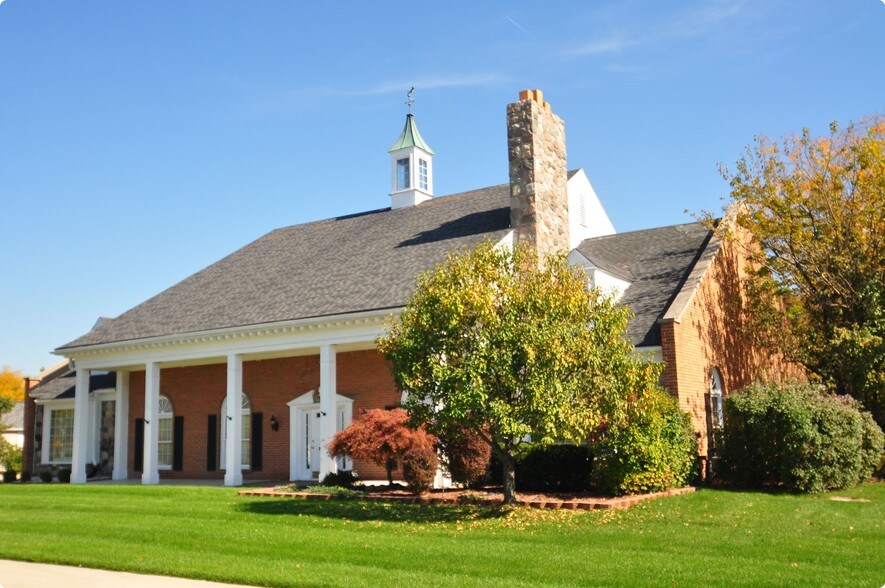 More Photos Of 4700 Rochester Rd, Troy Medical For Lease