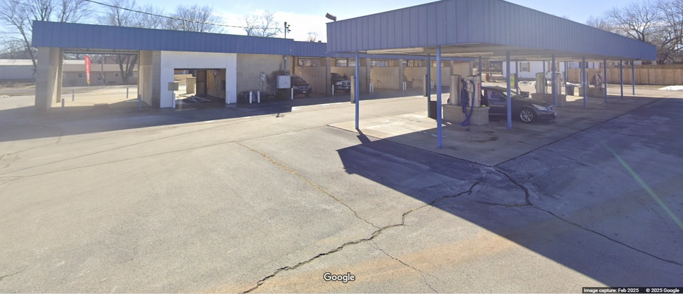 More Photos Of 1105 Pennell st, Carl Junction Carwash For Sale