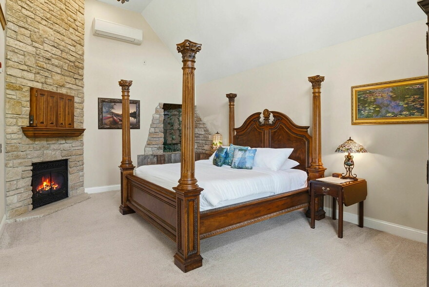 More Photos Of 305 River St, Osceola Hospitality For Sale