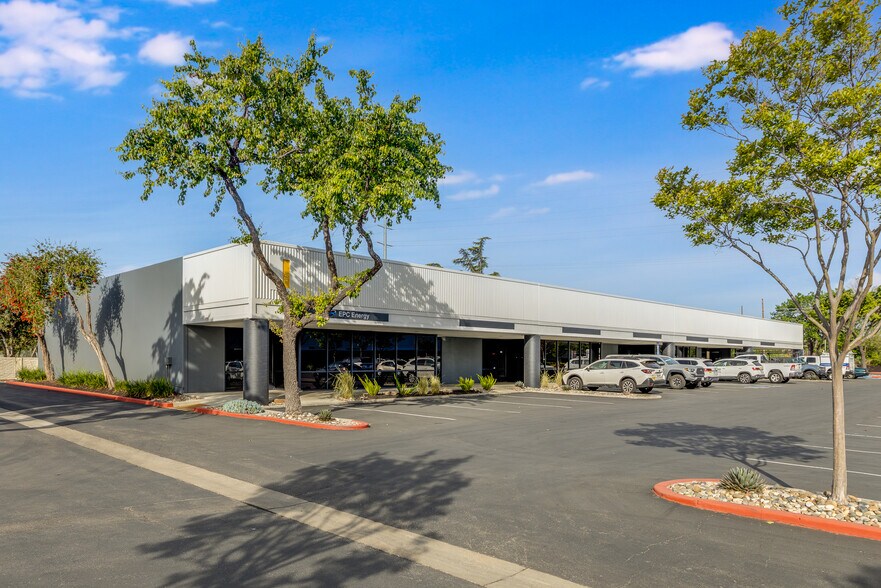 More Photos Of 780 Montague Expy, San Jose Showroom For Lease