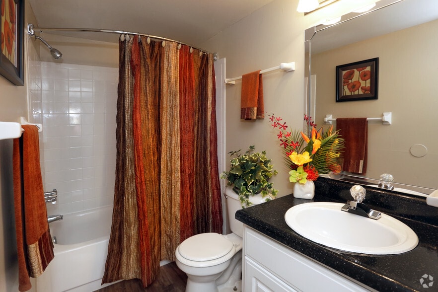 More Photos Of 5473 27th St S, Saint Petersburg Apartments For Sale