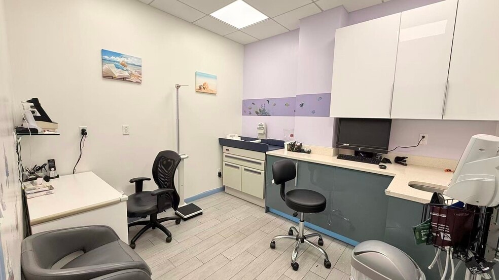 More Photos Of 13107 40th Rd, Flushing Medical For Sale