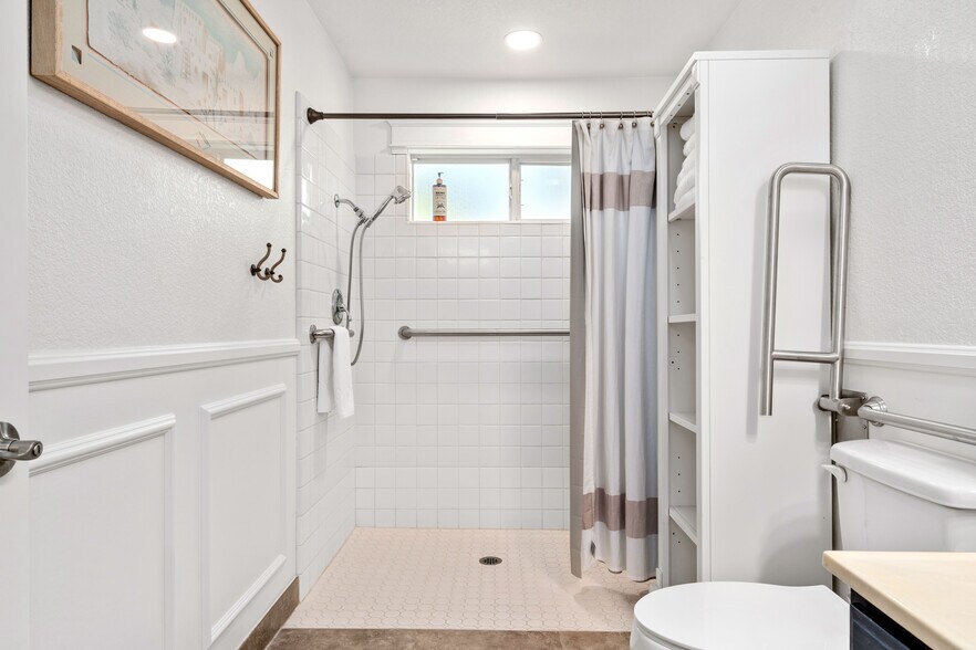More Photos Of 3734 Hollister Ave, Carmichael Assisted Living For Sale