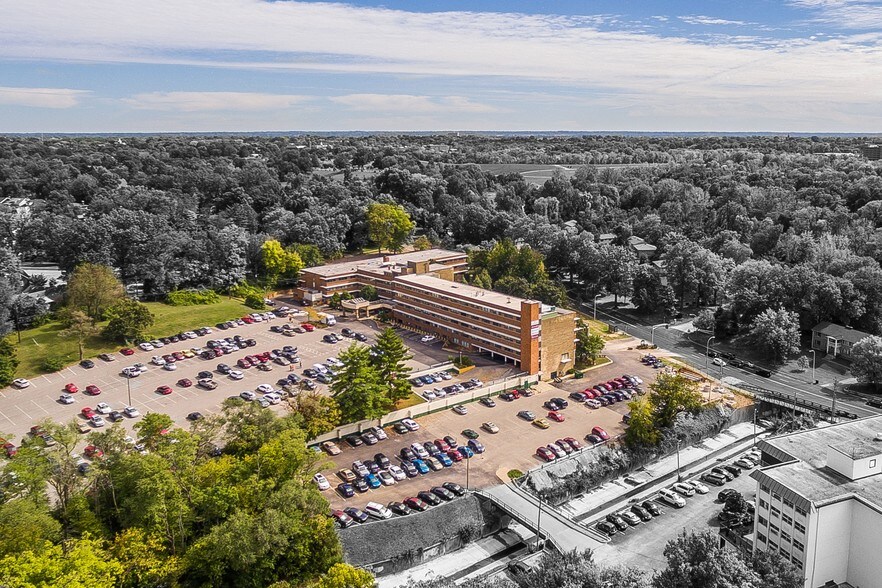 More Photos Of 1169 Eastern Pkwy, Louisville Medical For Lease