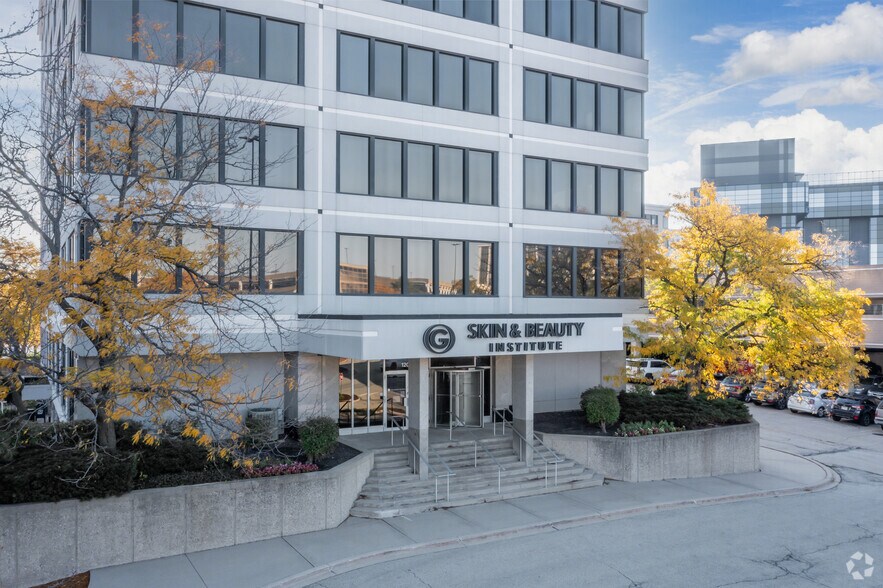 More Photos Of 2-564 Oakbrook Ctr, Oak Brook Unknown For Lease