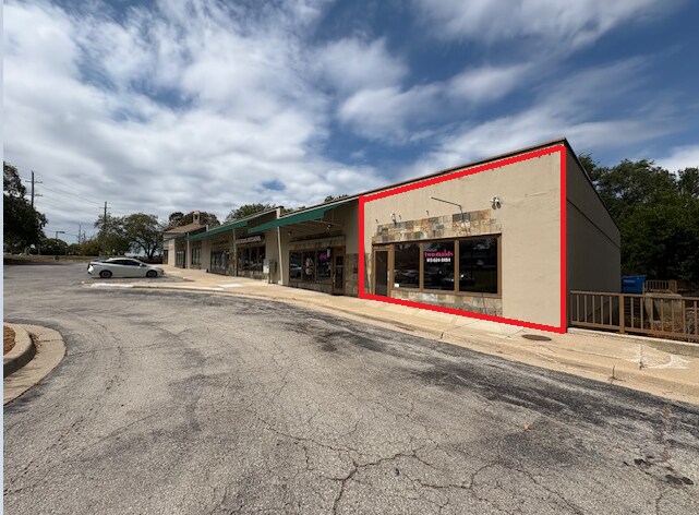 More Photos Of 9300 W 87th St, Overland Park Unknown For Lease