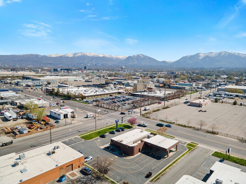 More Photos Of 2714 S 300 W, Salt Lake City Bank For Lease