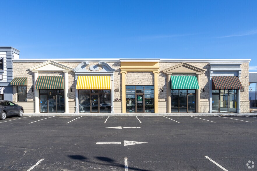 More Photos Of 50 S Willow St, Manchester Storefront Retail Residential For Lease