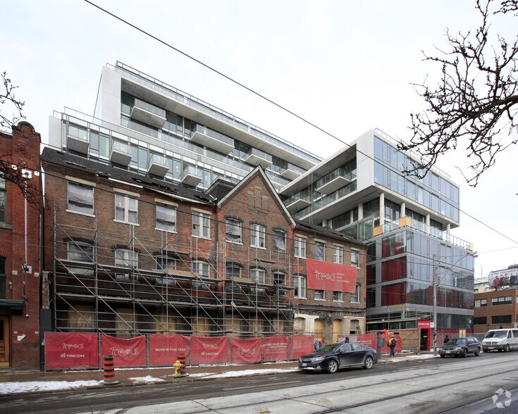 More Photos Of 560 King St W, Toronto Apartments For Lease