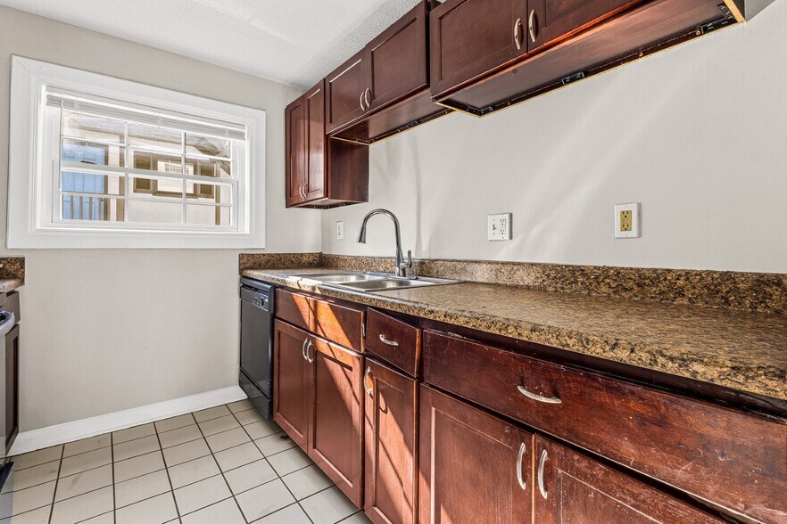 More Photos Of 1003-1019 Washington St SW, Atlanta Apartments For Sale