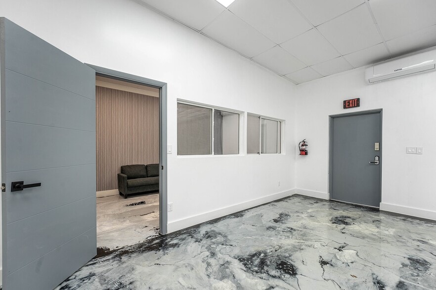 More Photos Of 1800-1812 SW 7th Ave, Pompano Beach Warehouse For Sale