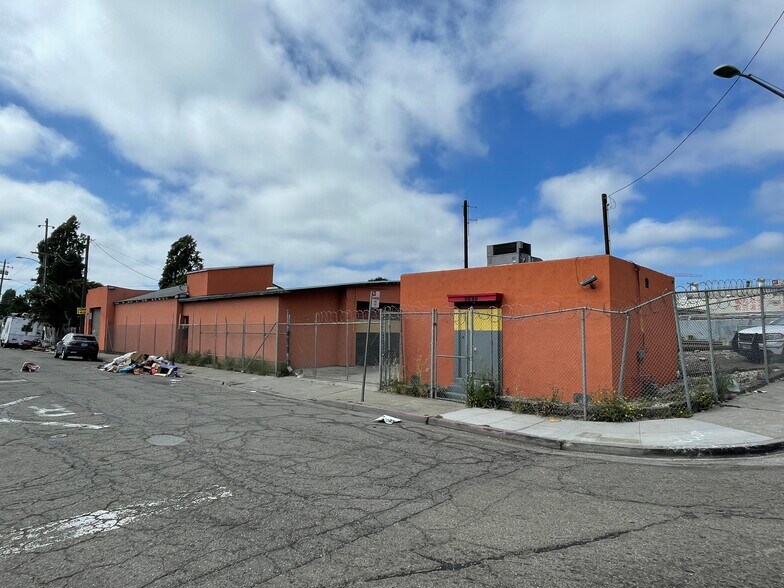 More Photos Of 3640 E 9th St, Oakland Service For Sale