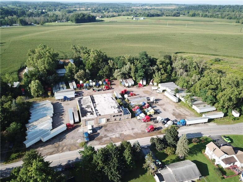 Primary Photo Of 3047 Greig St, Port Gibson Truck Terminal For Sale