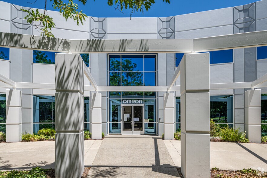 More Photos Of 4225 Hacienda Dr, Pleasanton Warehouse For Lease