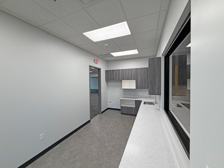 More Photos Of 785 Victor Hill Rd, Greer Distribution For Lease
