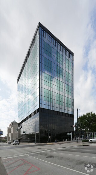 More Photos Of 1801 Main St, Houston Office For Lease