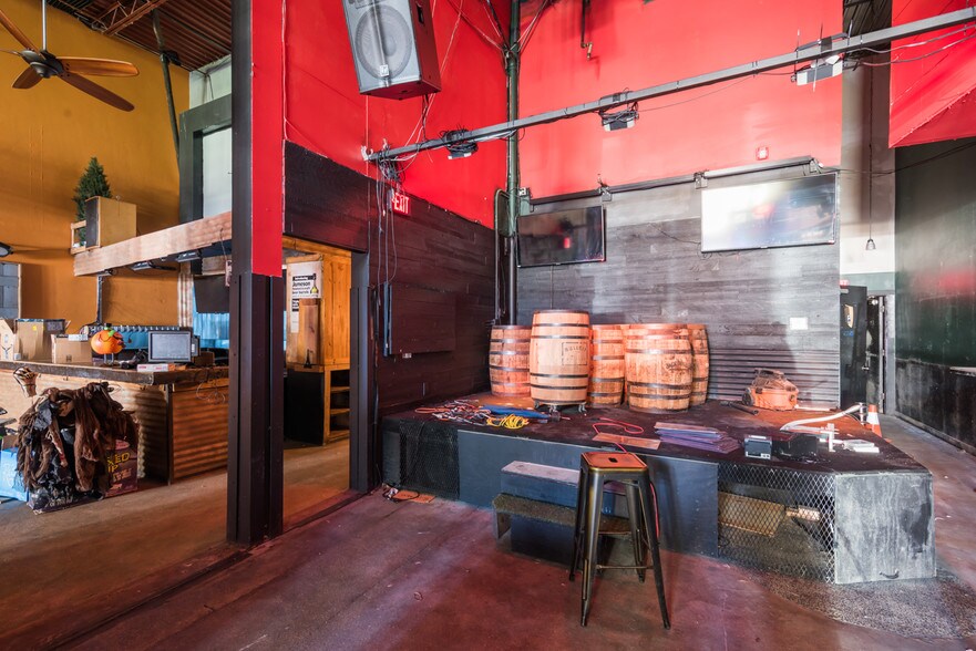 More Photos Of 210 Sw 2nd St, Fort Lauderdale Bar For Lease