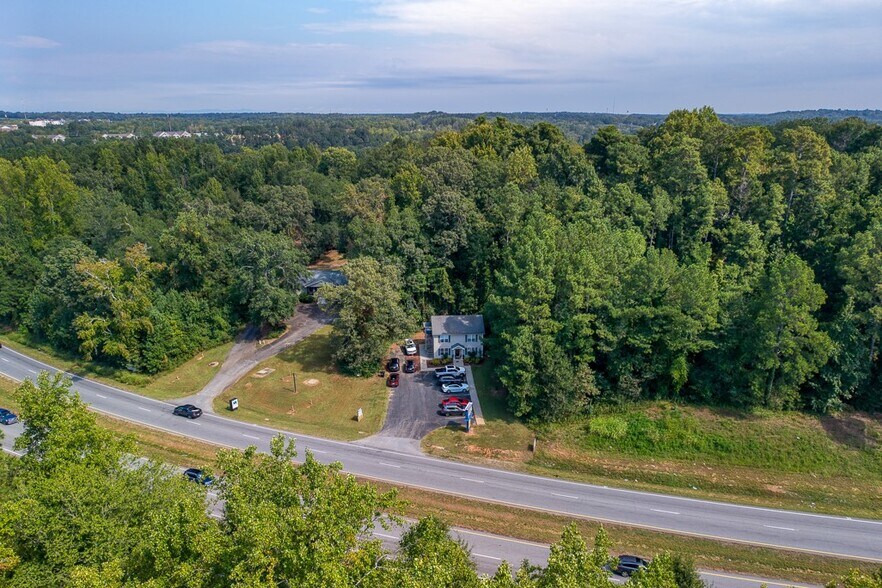 More Photos Of 4220 Clemson Blvd, Anderson Office For Sale