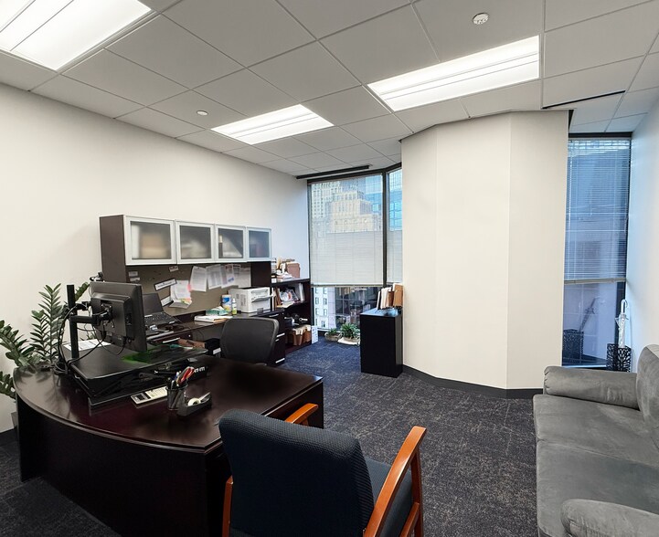 More Photos Of 70 W Madison St, Chicago Office For Lease