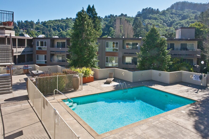 More Photos Of 396 Pine Hill Rd, Mill Valley Apartments For Sale