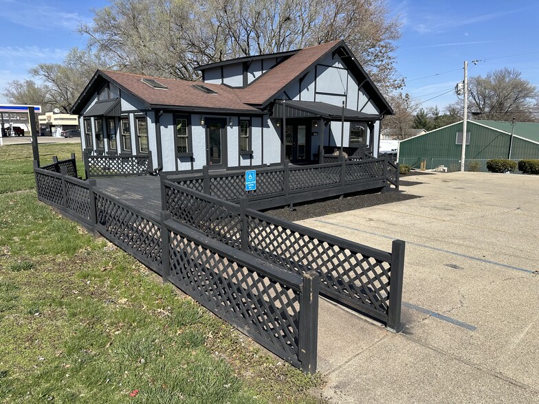 Primary Photo Of 1803 N 3rd St, Terre Haute General Retail For Sale