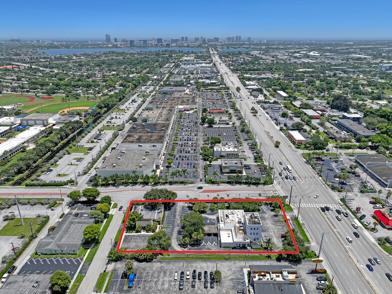 More Photos Of 2701 W Okeechobee Blvd, West Palm Beach Office For Sale