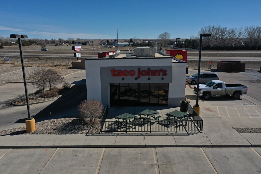 More Photos Of 7910 6th St, Wellington Fast Food For Lease