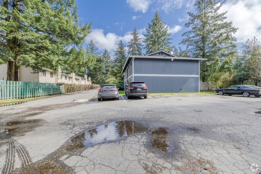 More Photos Of 3690 Jackson Ave SE, Port Orchard Apartments For Sale