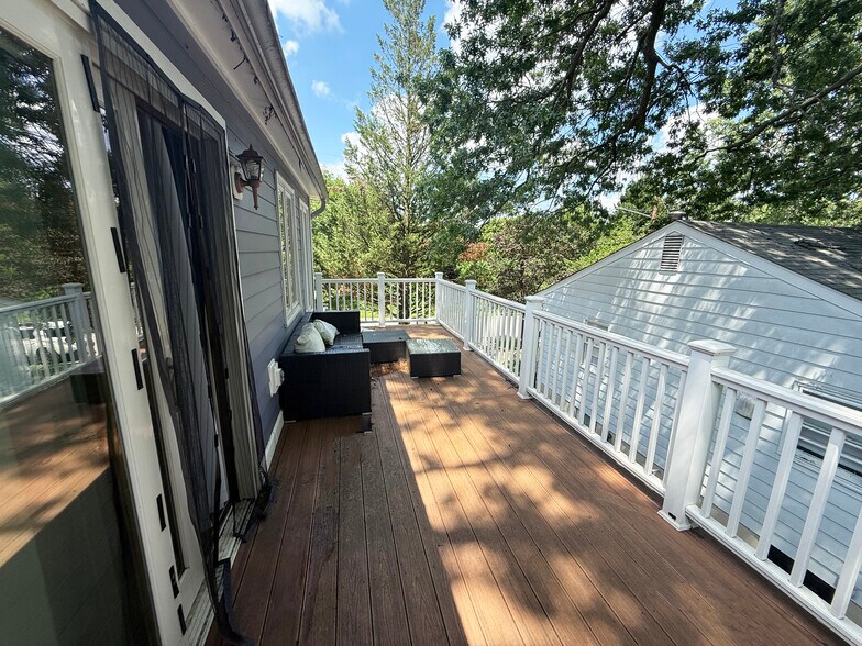 More Photos Of 7507 Dartmouth Ave, College Park Apartments For Sale