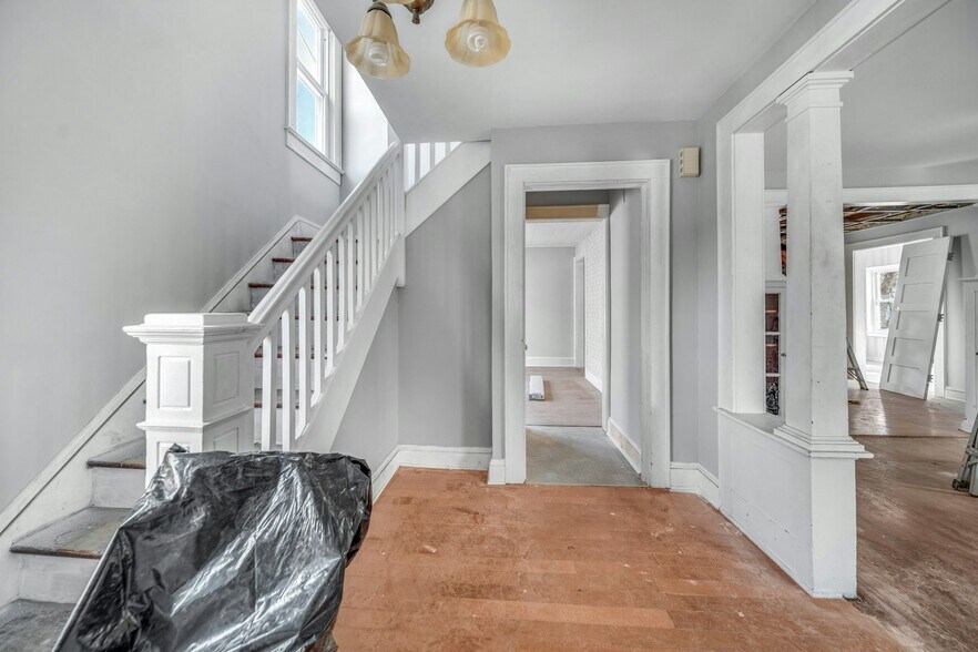 More Photos Of 10 Us Highway 46, Hackettstown Freestanding For Sale