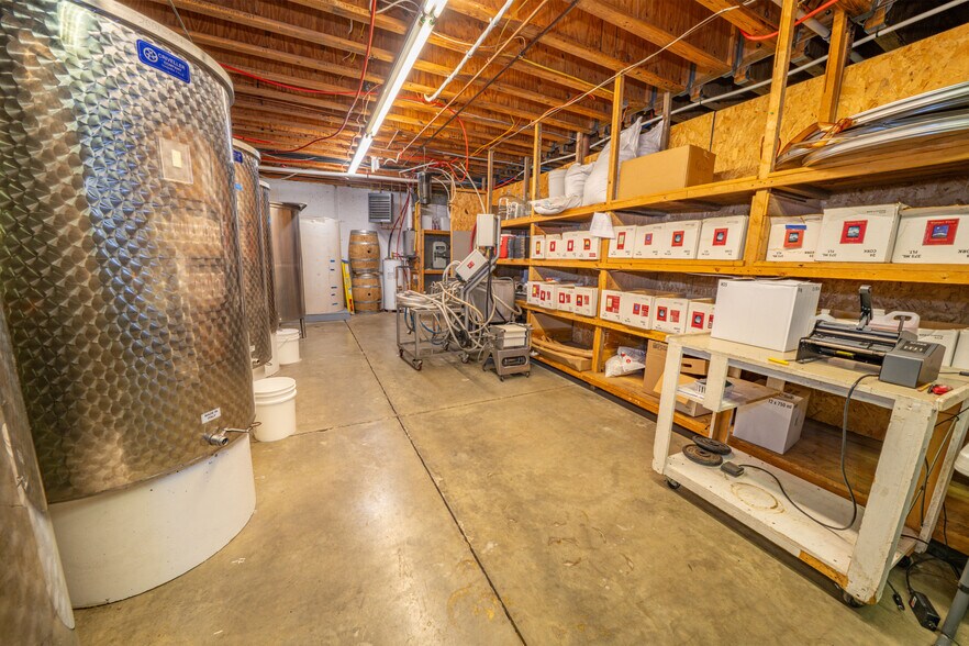 More Photos Of 279 S Main St, Winterport Winery Vineyard For Sale