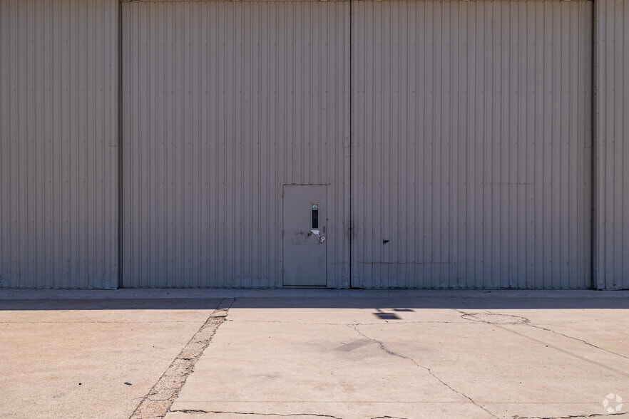 More Photos Of 1300 S Litchfield Rd, Goodyear Unknown For Lease