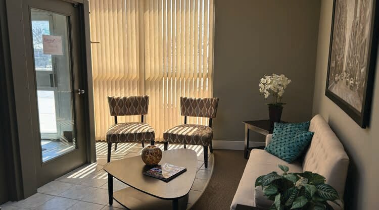 More Photos Of 1749 Portage Av, Winnipeg Office For Lease
