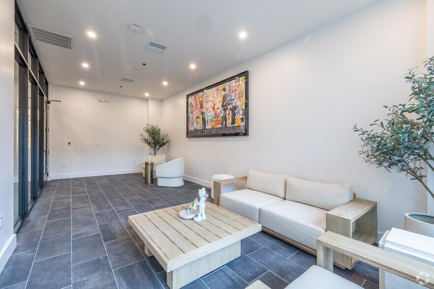 More Photos Of 34-40 Hudson St, Newark Apartments For Lease