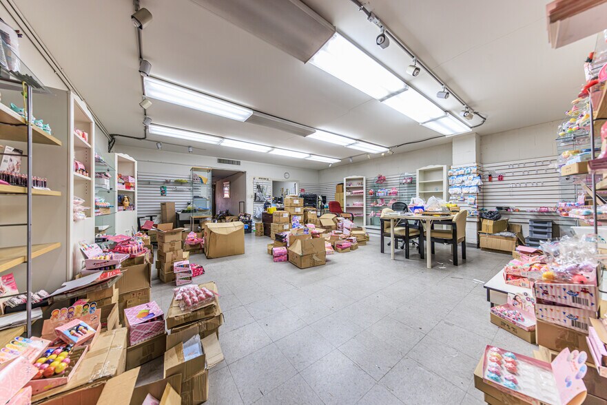 More Photos Of 1338 Washington Blvd, Los Angeles Light Manufacturing For Sale