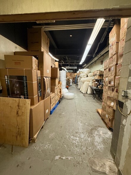 More Photos Of 4541-4545 39th St, Long Island City Warehouse For Lease