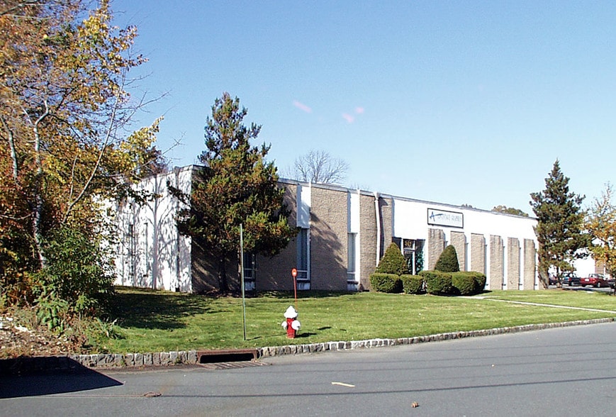 More Photos Of 341 Kaplan Dr, Fairfield Warehouse For Lease