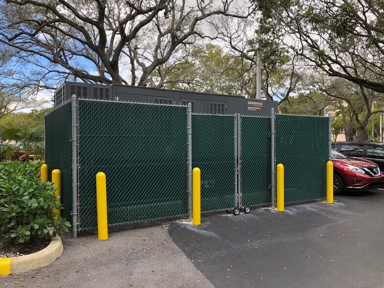 More Photos Of 4601 Sheridan St, Hollywood Office For Lease